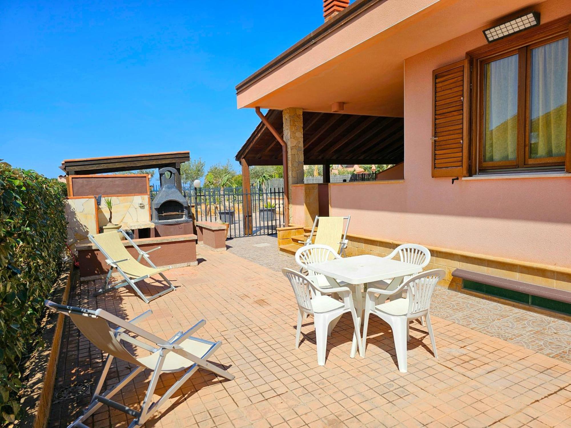 Costa Mediterranea Holiday Homes Campofelice Di Roccella Exterior foto